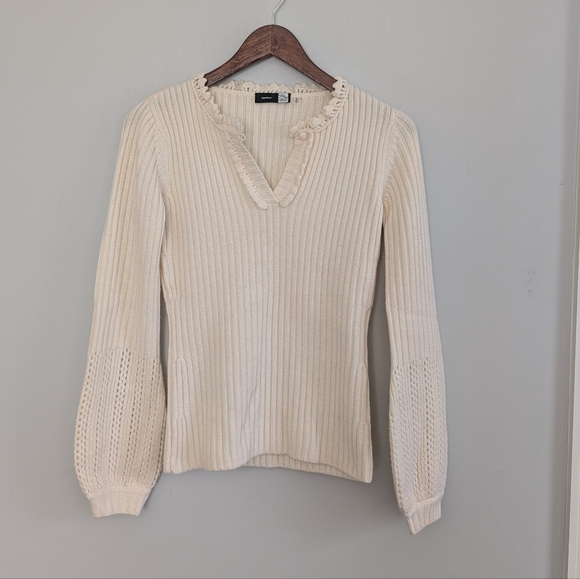 Saks Fifth Avenue Sweaters - Women's Saks Fifth Avenue Cream Extra Fine Merino Wool Sweater XS